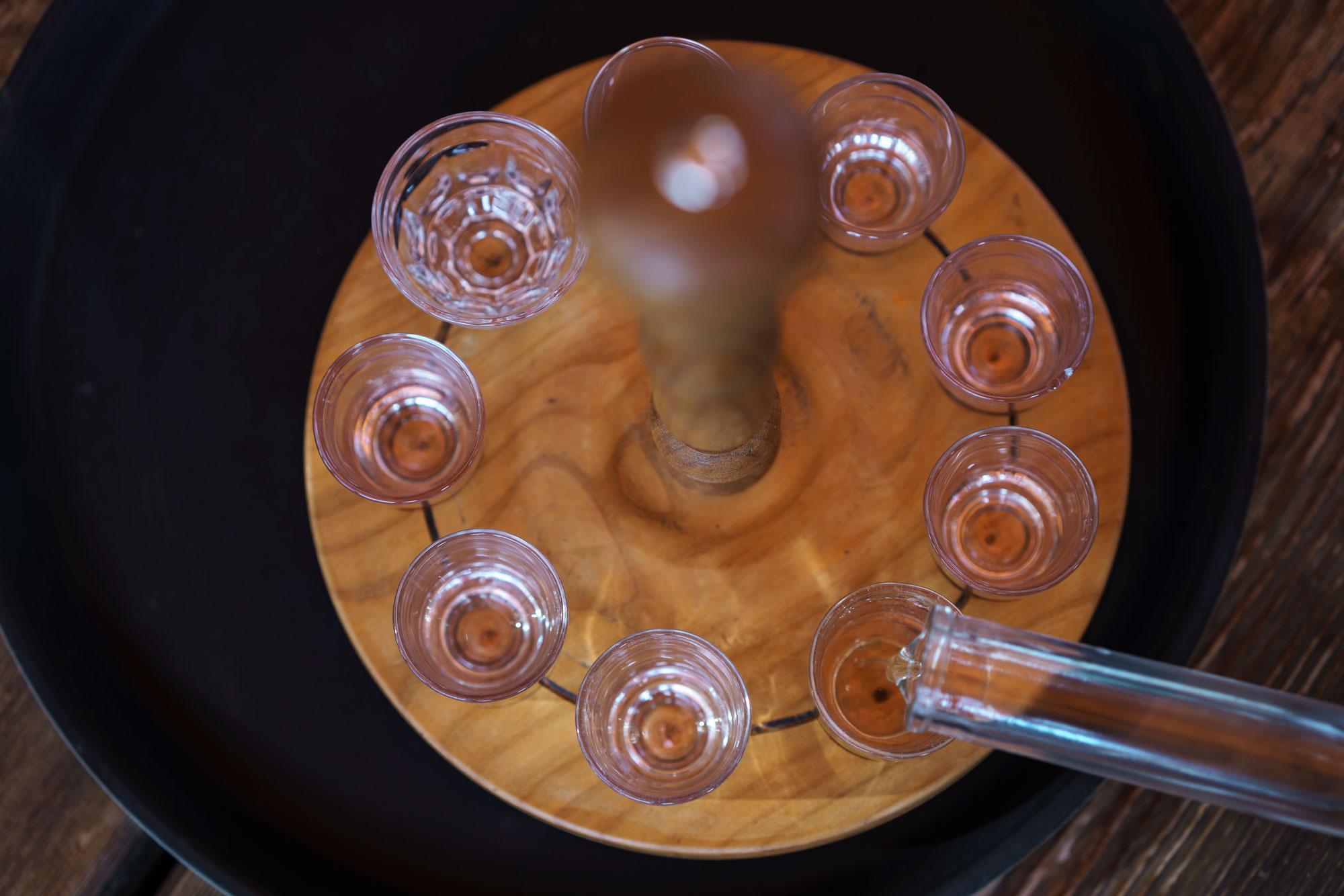 Hausgemachter Schnaps aus eigenen Früchten