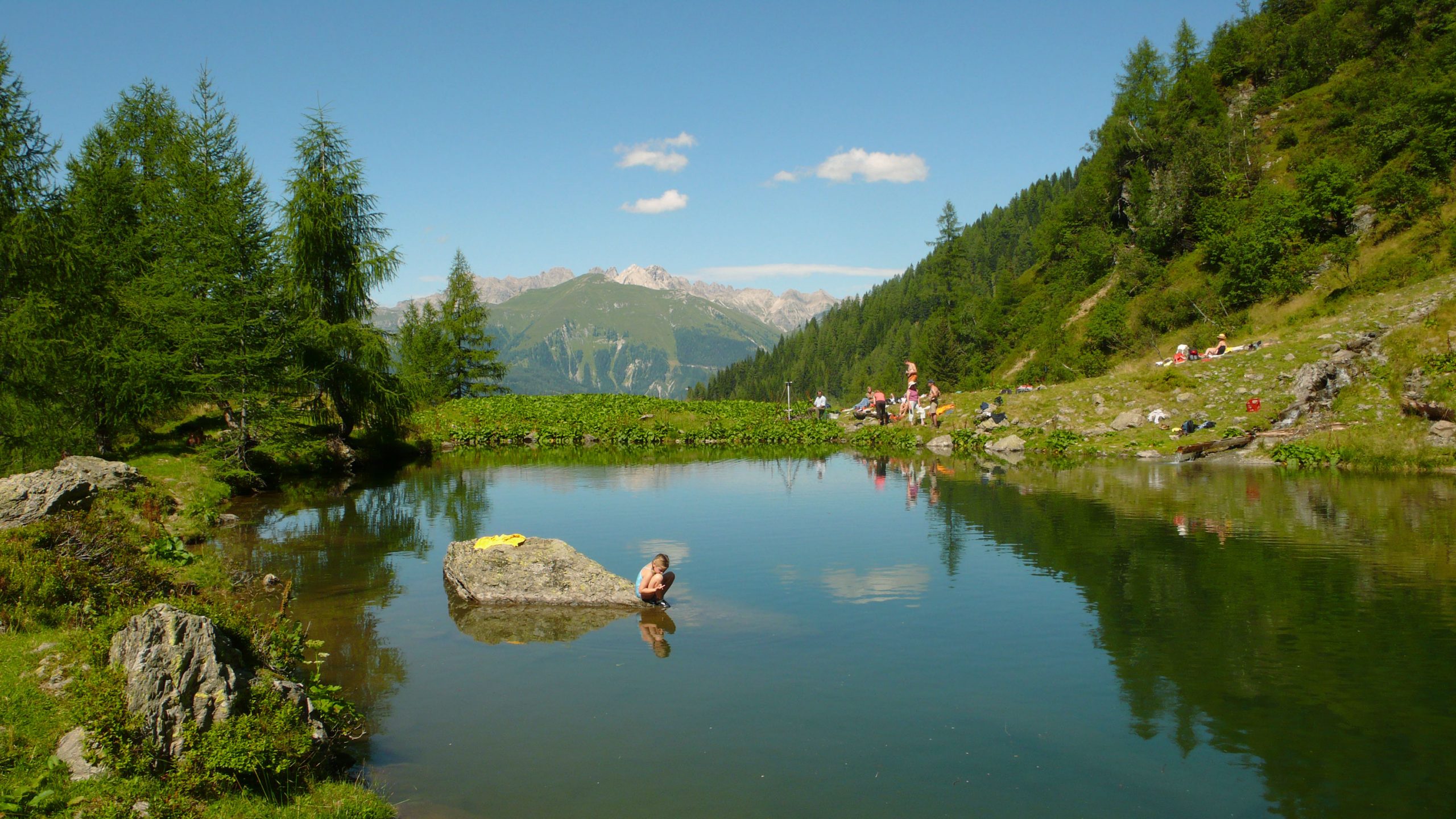 Der kleine Bergsee im Obergailer Tal